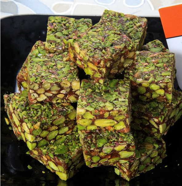 sugarless khajur with pista